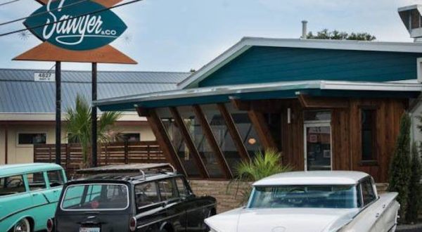 You’ll Absolutely Love This 50s Themed Diner In Austin