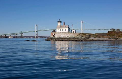 Few People Know You Can Spend The Night In This Rhode Island Lighthouse