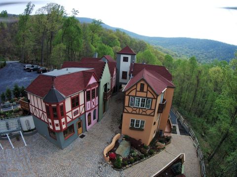 This Bavarian Themed Inn In Virginia Will Make You Feel Like You've Landed In Europe