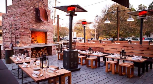 The Outdoor Dining Experience In Georgia Where You Can Feast Fireside