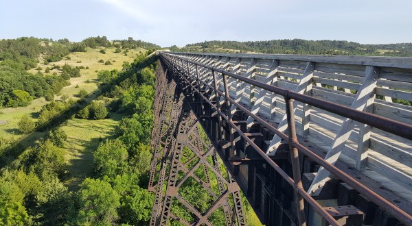 The One Walk Above The Trees In Nebraska That’s Beautiful Any Time Of Year