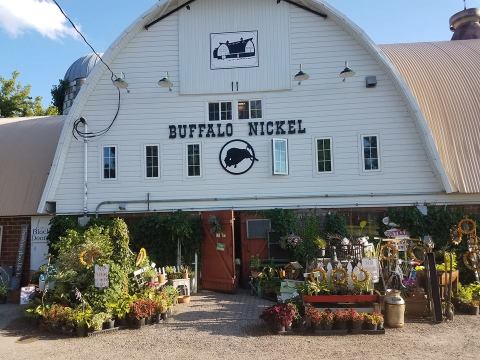 Everyone In Minnesota Should Visit This Amazing Antique Barn At Least Once