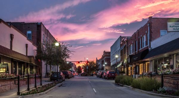 This Picturesque Texas Town Is A Destination Everyone Should Visit At Least Once