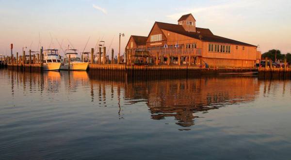 This Secluded Waterfront Restaurant In Virginia Is One Of The Most Magical Places You’ll Ever Eat
