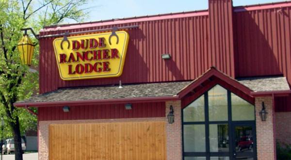 The Quirky Motel In Montana You Never Knew You Needed To Stay At
