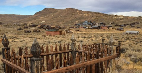 The Story Behind This Ghost Town Cemetery In Northern California Will Chill You To The Bone