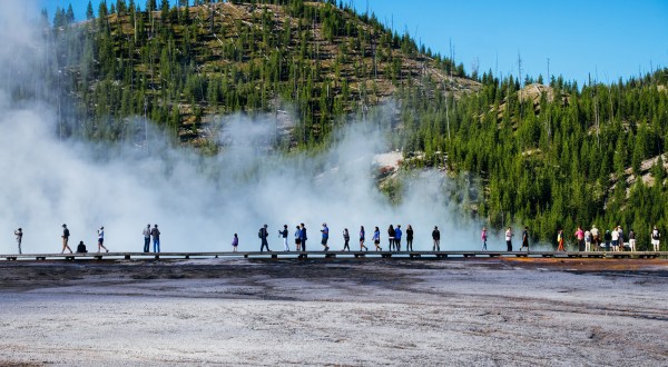 Here Are The Perfect Times To Visit Yellowstone National Park