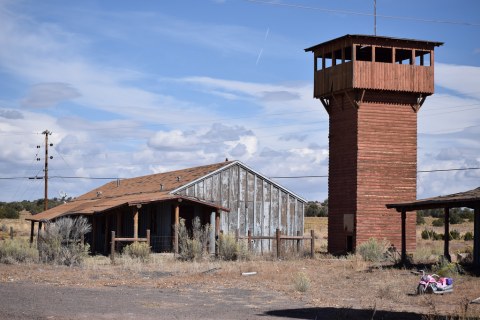 The Story Behind This Abandoned Old West Attraction In Arizona Is Downright Intriguing