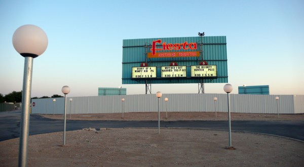 This Is One Of New Mexico’s Last Surviving Drive-In Theatres…And You’ll Want To Visit