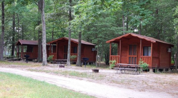 This Log Cabin Campground In Delaware May Just Be Your New Favorite Destination