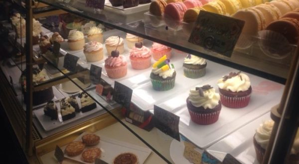The Unassuming Shop In Louisiana That Serves The Best Cupcakes You’ll Ever Taste