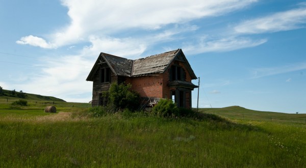 The Tiny Town In North Dakota With A Terribly Creepy Past