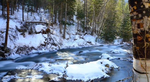 The Natural Phenomenon In South Dakota That Only Happens During Wintertime