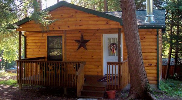 This Log Cabin Campground In Pennsylvania May Just Be Your New Favorite Destination