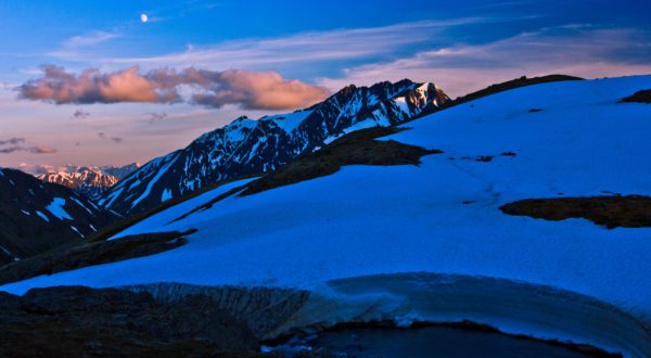 14 Reasons No One In Their Right Mind Visits Alaska In The Winter