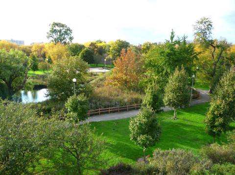 The Chicago Park That Will Make You Feel Like You Walked Into A Fairy Tale