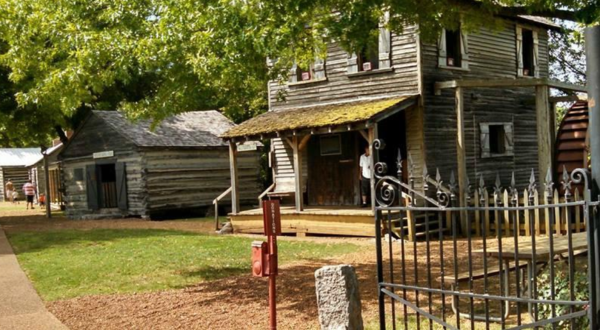 The Unique Village In Tennessee Where Time Stands Still
