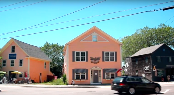 The Tiny Town In Massachusetts That’s Absolute Heaven If You Love Antiquing