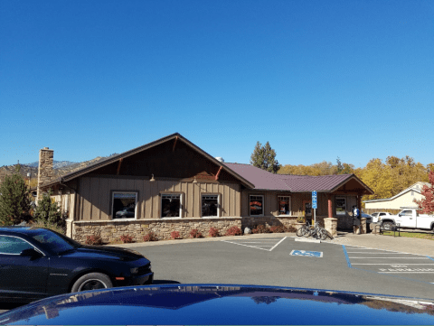 The Northern California Steakhouse In The Middle Of Nowhere That’s One Of The Best On Earth