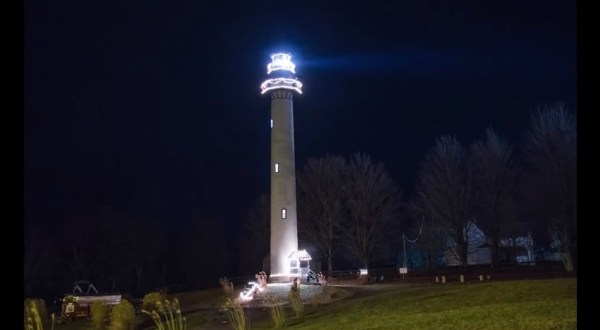 Most People Don’t Know There’s A Working Lighthouse In West Virginia And You Need To Visit