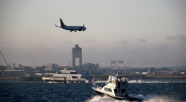 You Can Watch Planes Land At This Underrated Park In Boston