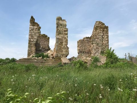 Most People Don’t Know About These Strange Ruins Hiding In Wisconsin