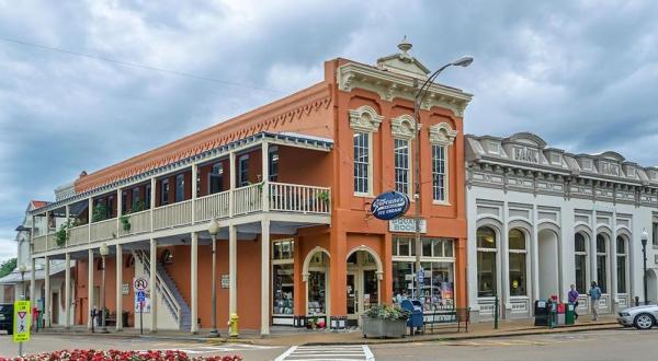 This 3-Building Bookstore In Mississippi Is Like Something From A Dream