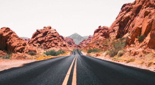 17 Glorious Photos Of Wide Open Roads That Will Have You Planning Your Cross Country Road Trip