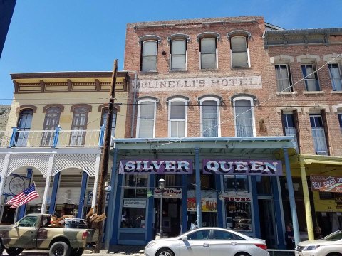 The History Behind This Remote Hotel In Nevada Is Both Eerie And Fascinating