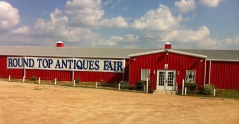 The Tiny Town In Texas That’s Absolute Heaven If You Love Antiquing