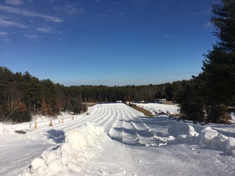 If You Live Near Boston, You'll Want To Visit This Amazing Park This Winter