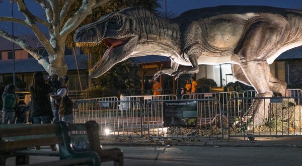 Dinosaurs Are Invading This Louisiana Town And You Won’t Want To Miss It