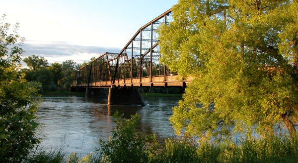 Most People Don’t Know The Story Behind Montana’s Abandoned Bridge To Nowhere