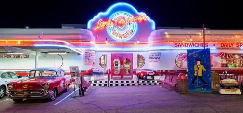 You’ll Absolutely Love This 50s Themed Diner In Arizona