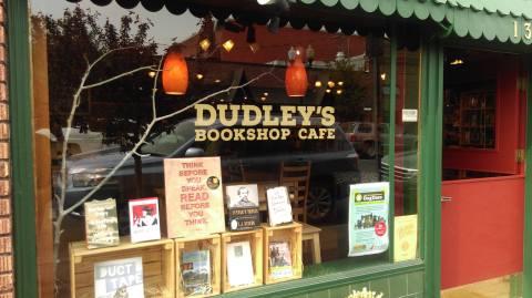 This Cozy Oregon Cafe Is Also A Bookstore And You'll Want To Visit