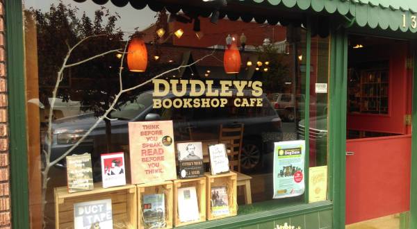 This Cozy Oregon Cafe Is Also A Bookstore And You’ll Want To Visit