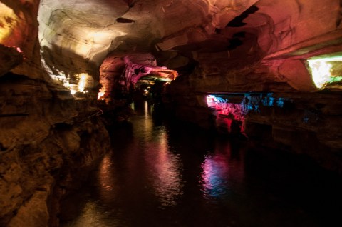Most People Don't Realize An Underground Lake Exists Right Underneath New York