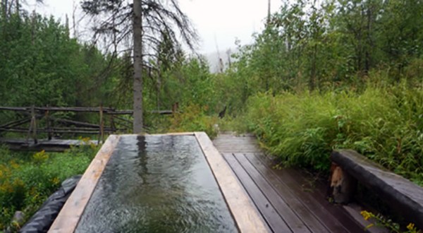 This Hot Tub Hideaway In The Middle Of Nowhere In Alaska Is The Stuff Of Bucket List Dreams
