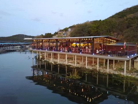 These 9 Restaurants Have The Most Amazing Lakeside Views in Austin