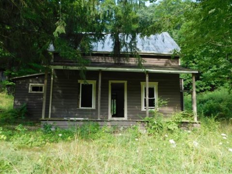 Most People Have Long Forgotten About This Vacant Ghost Town In Rural Ohio
