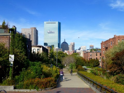 The 7 Most Beautiful Bike Trails You Can Take In Boston