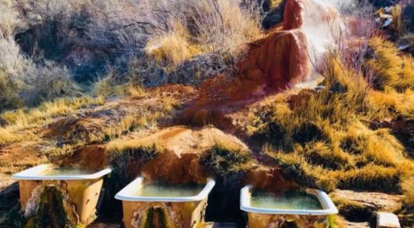 This Hot Tub Hideaway In The Middle Of Nowhere In Utah Is The Stuff Of Bucket List Dreams