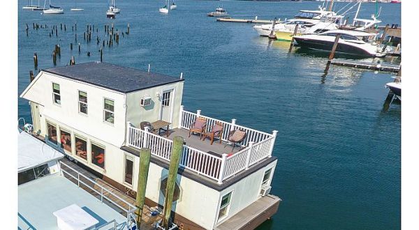 These Floating Cabins In Massachusetts Are The Ultimate Place To Stay Overnight This Summer