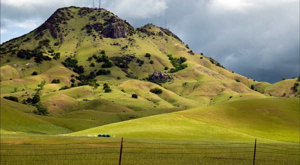 The World’s Smallest Mountain Range Is Right Here In Northern California And It’s Actually Breathtaking