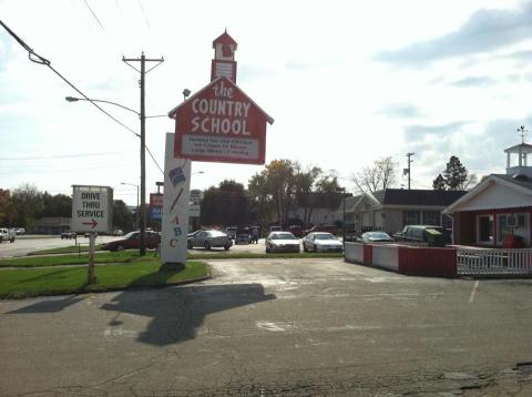 This Country Restaurant In Illinois Will School You On Fried Chicken