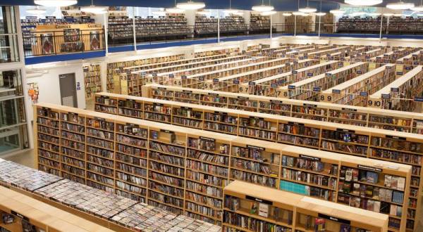 This Massive Book Warehouse In Nashville Must Be Seen To Be Believed