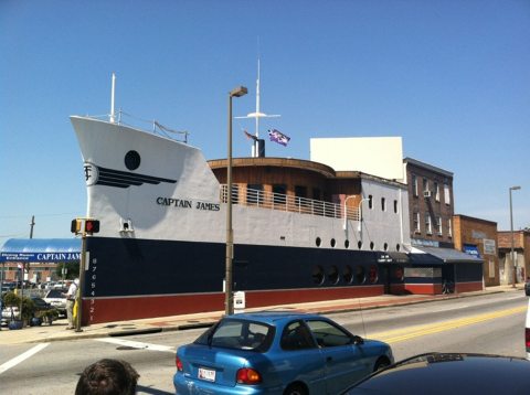 There's A Restaurant In Maryland That Looks Like A Ship And Has Seafood To Die For