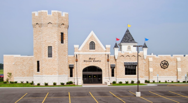 There’s A Cheese Castle Hiding In Wisconsin And It’s As Amazing As It Sounds