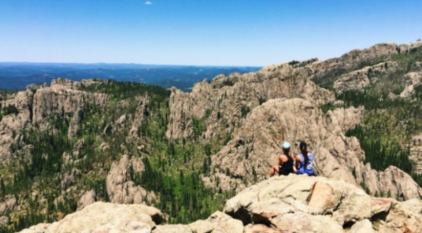 11 Very Best Places To Go In South Dakota This Spring