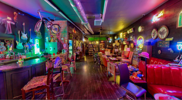 You Can Shop For Antiques At This Eclectic Bar In Nevada